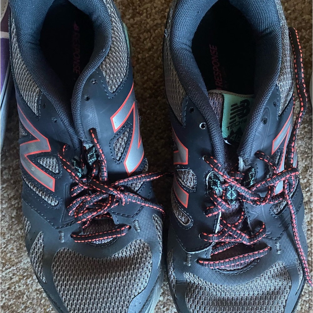 New Balance T410